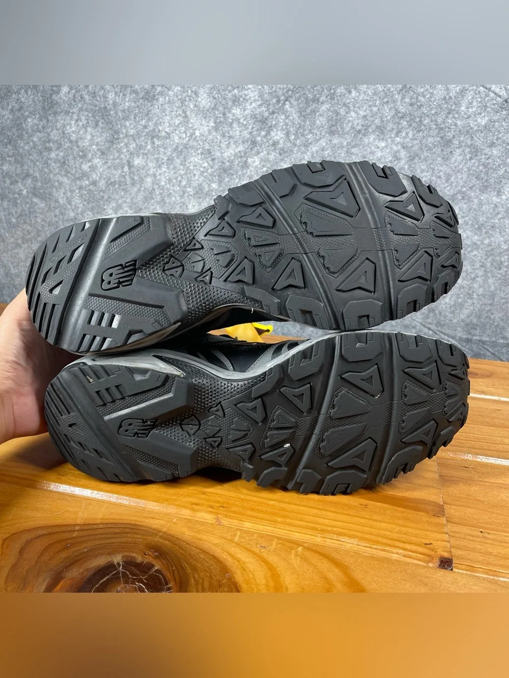 New Balance 481 V2 All Terrain Mens 12 2E Wide Gray Orange Trail Shoes MT481BO2